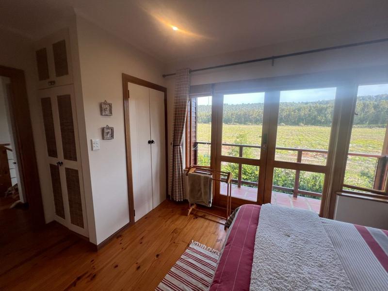 To Let 4 Bedroom Property for Rent in Sedgefield Rural Western Cape